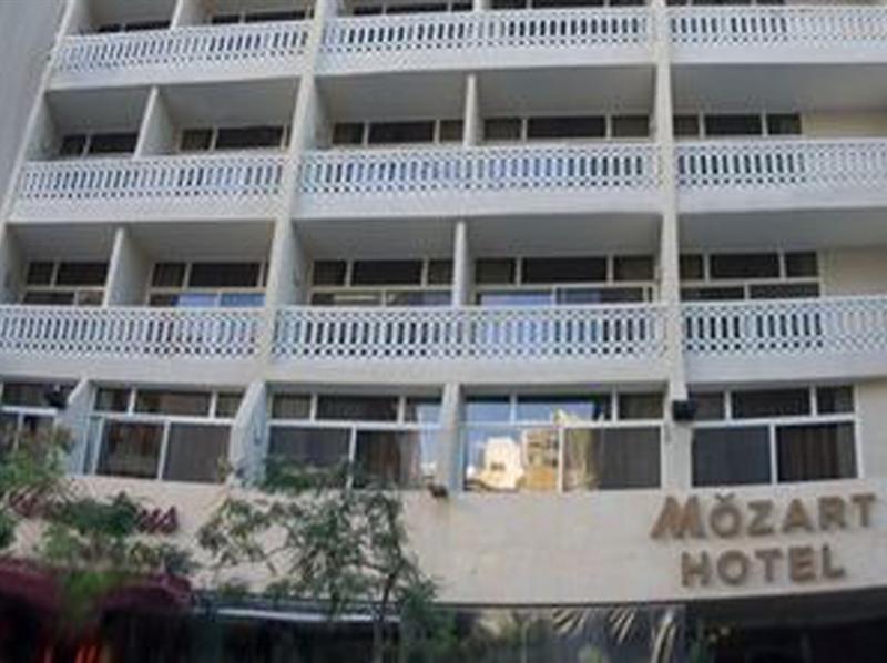 Mozart Hotel Beirute Exterior foto