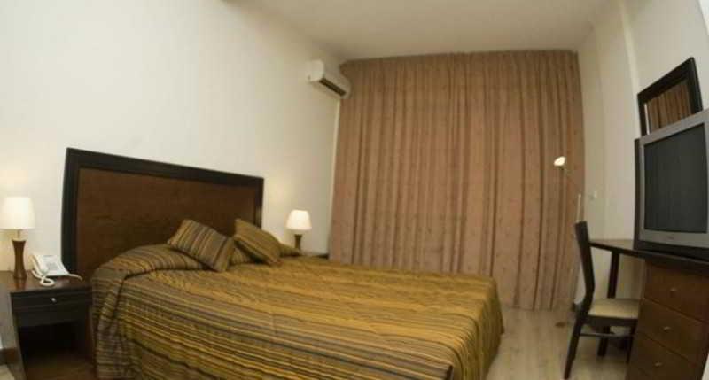 Mozart Hotel Beirute Exterior foto